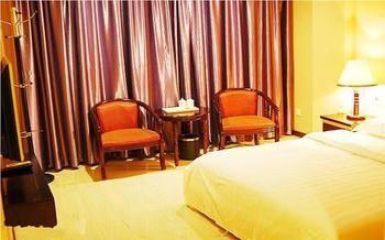 Hecheng Business Hotel Shaoguan Bagian luar foto